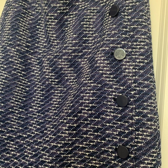 Mini Skirt - Picture 3 of 10